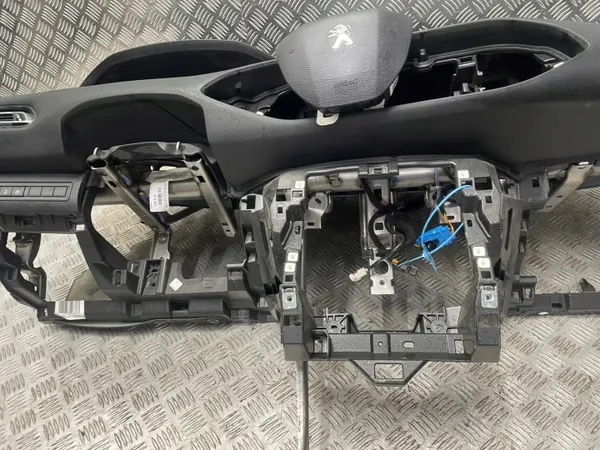 OEM 96783105ZD Airbagconsole voor Peugeot 308 II image 8
