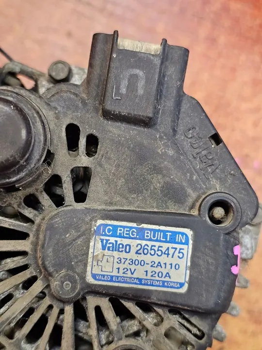 Vaihtovirtageneraattori Hyundai i30 I 1.6 CRDi OEM 37300-2A110 image 3