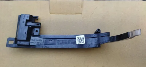 AUDI A3 A4 A5 A6 A8 Q3 Oikea Peilinäyttö OEM 8K0.949.102.E image 2