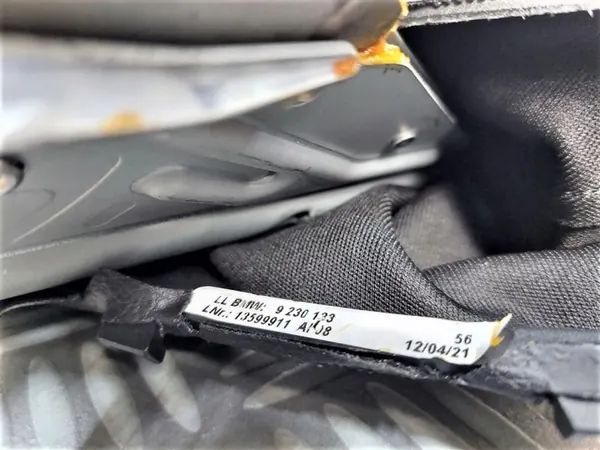 BMW Handbremshebel OEM 6876774 - Gebrauchter Zustand image 4