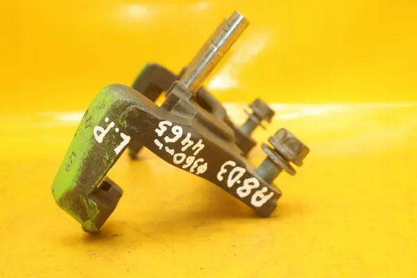 Soporte pinza freno delantero izquierdo OEM A8 D3 image 3
