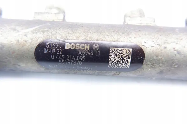 Carril de inyección OEM 55197370 para Opel Zafira B 1.9 CDTI image 4