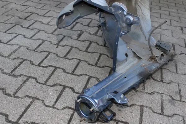 BMW e38 Framvänster Stänkskärm OEM Originaldel image 7