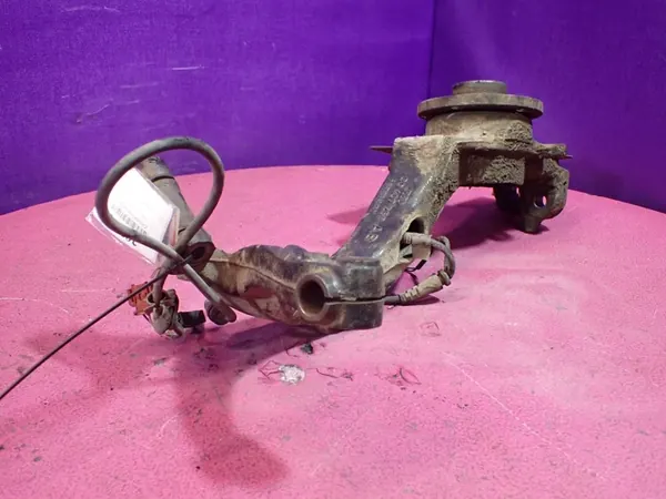 AUDI A6 C5 2.5TDI Mozzo Anteriore Destro ABS 8D0407258AE image 3