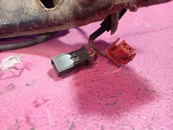 AUDI A6 C5 2.5TDI Mozzo Anteriore Destro ABS 8D0407258AE image 6