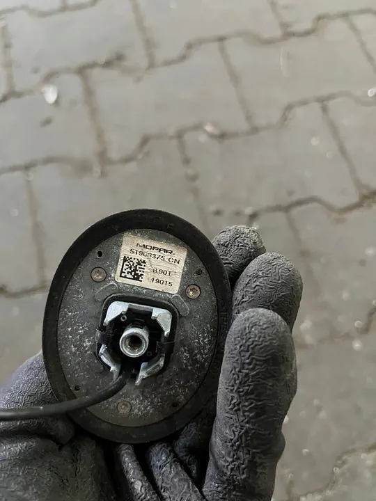 FIAT 500 Antenn 51906375 Hatchback image 3