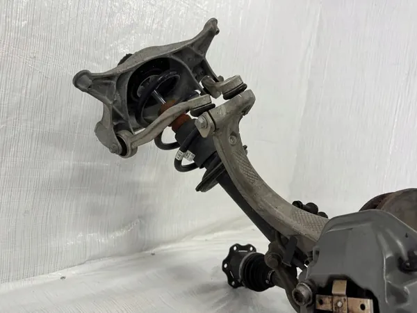 Ensemble de suspension avant droit Porsche Macan 95B image 8