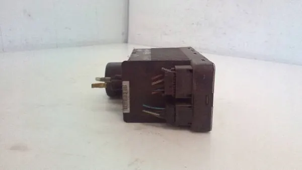 Pompe de verrouillage central Mercedes OEM 0132006345 image 4