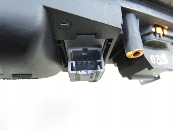 Poignée Intérieure Gauche Avant OEM 6L1837113C image 5