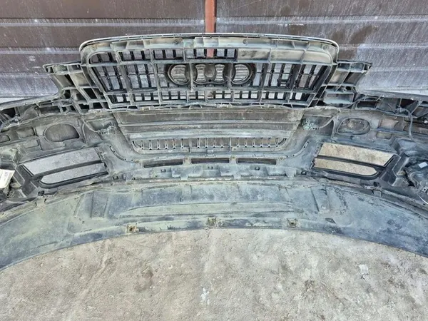 AUDI A6 C6 Paraurti Anteriore OE 4F0807105 image 4