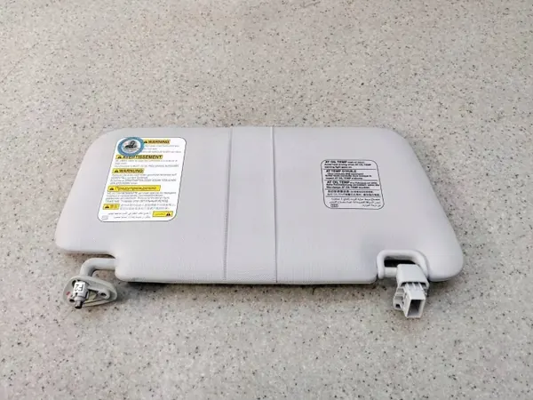 Visera izquierda conductor delantero OEM AOP45959 image 2