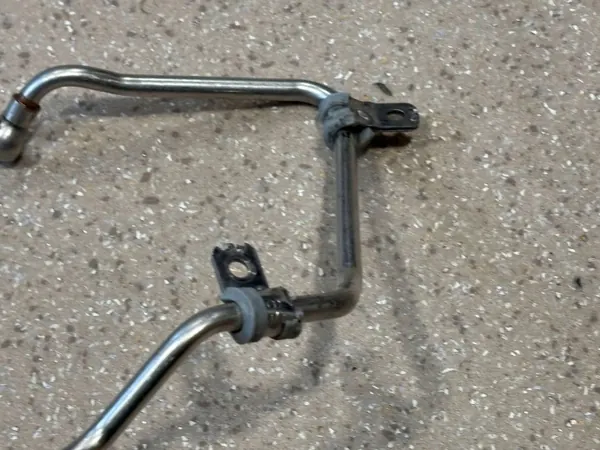 Conducto de aceite turbo OEM 8575125 BMW Serie 5 image 3