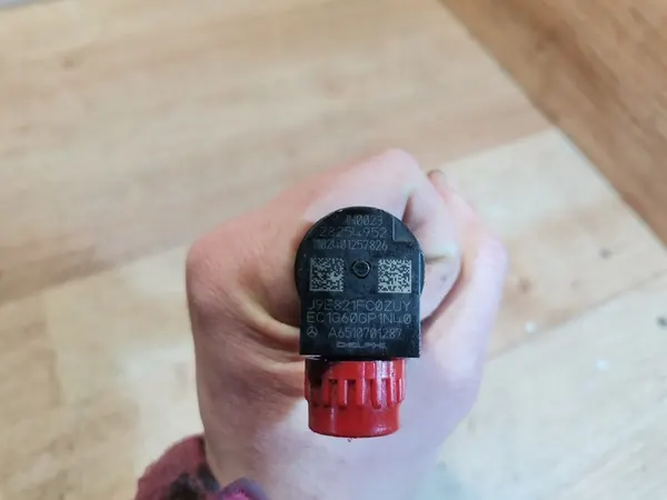 Mercedes Injektor W212 2.2 CDI 651 A6510701287 image 2