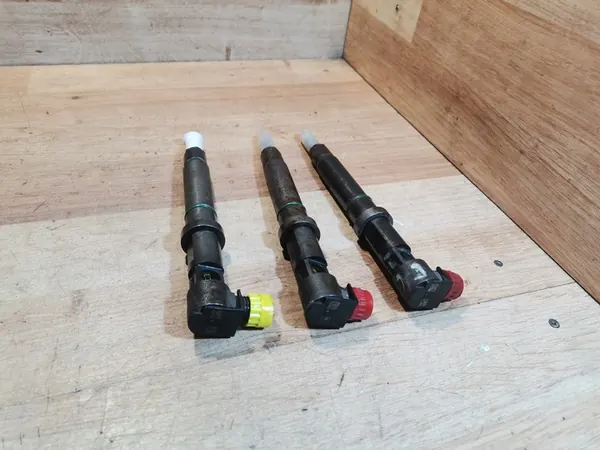 Mercedes Injektor W212 2.2 CDI 651 A6510701287 image 5