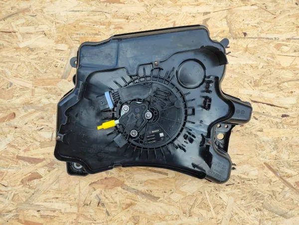 Pompe à réservoir AdBlue OEM 5Q0131877F - Occasion image 3