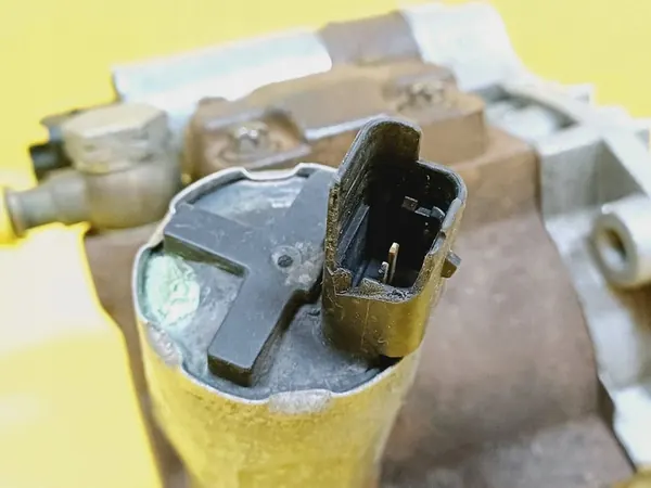 Brandstofpomp Citroen C2 Ford Peugeot Mazda A2C20000727 image 9