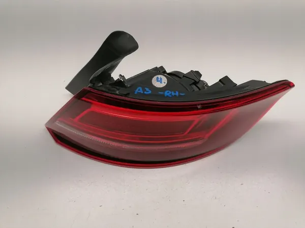 AUDI A3 8V4 Lift Sportback Luz Trasera Derecha OEM image 4