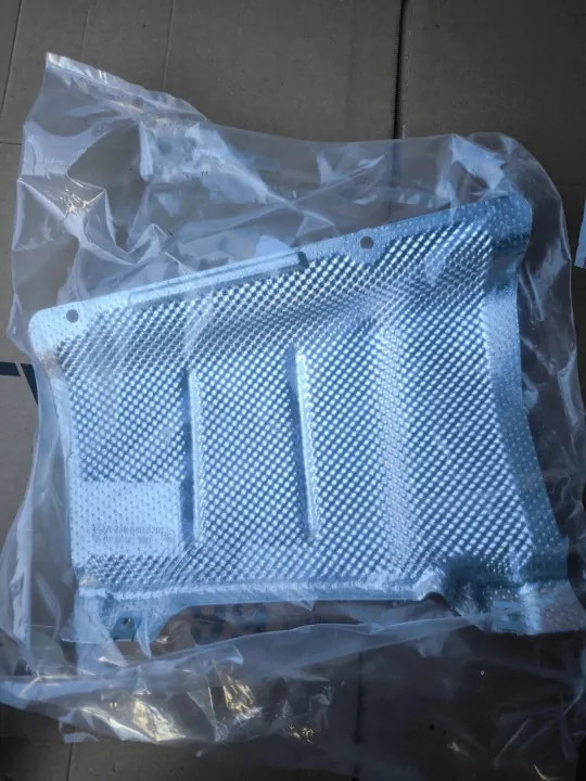 Mercedes lämpökilpi OEM A2386806701 - Käytetty image 3