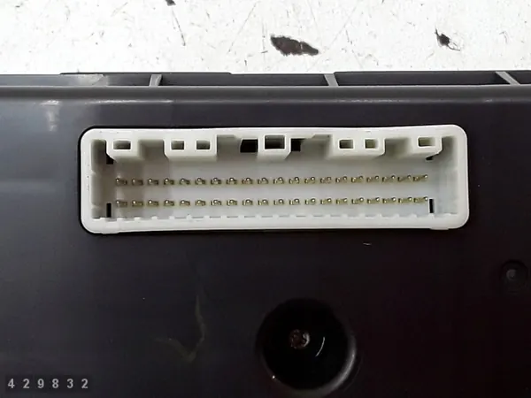 Module de contrôle AC Nissan Leaf OEM 275003na0b image 3