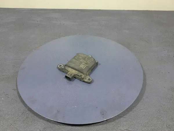 Suzuki SWACE dodehoek sensor OEM 88162-02040 image 3