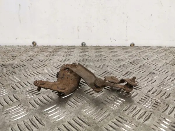 Subaru XV Ajovalon Tasausanturi OEM A1646482 image 2