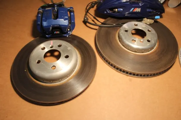 Conjunto de pinças e pastilhas OEM 6875283 BMW X5 G05 image 3