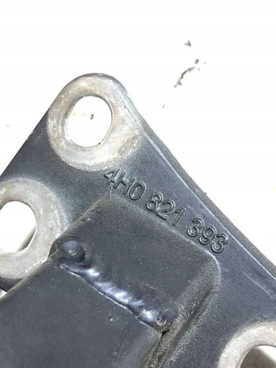 Vänster stänkskärmsbracket OEM 4H0821393 Audi A8 D4 image 3