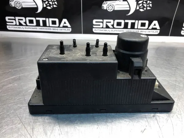 Mercedes-Benz centrale vergrendelingsactuator OEM 2108000148 image 3