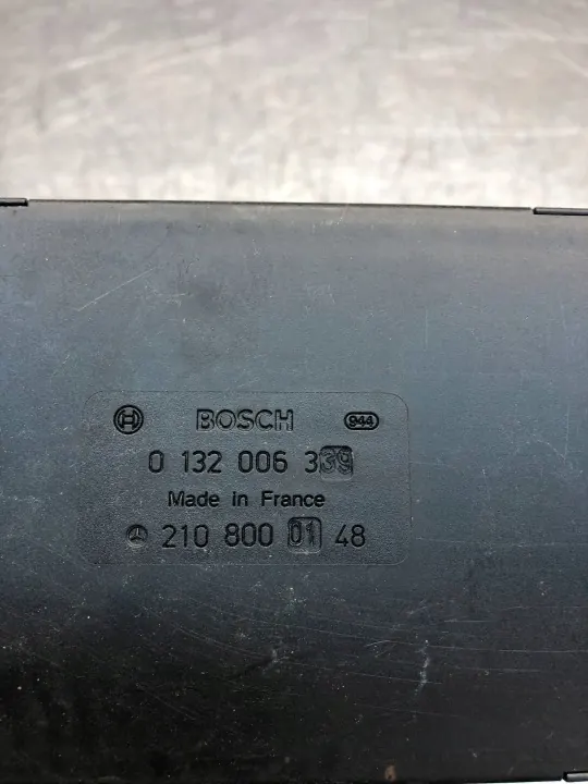Mercedes-Benz centrale vergrendelingsactuator OEM 2108000148 image 5