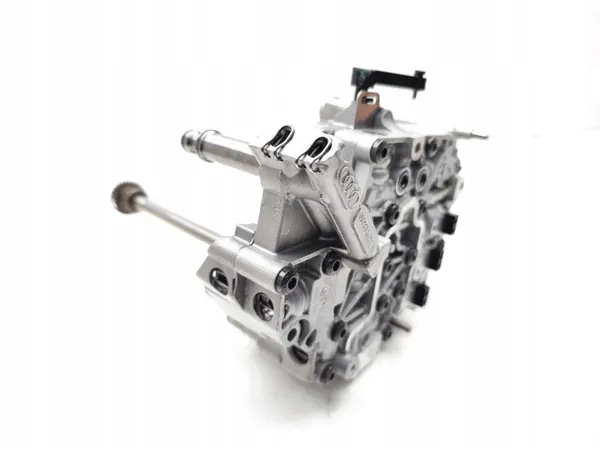Audi A4 Getriebe Hydrauliksteuergerät OEM 0AW325031 image 4