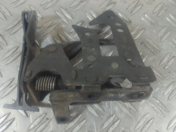 Mercedes S W221 06- Hood Lock A2218800264 image 2