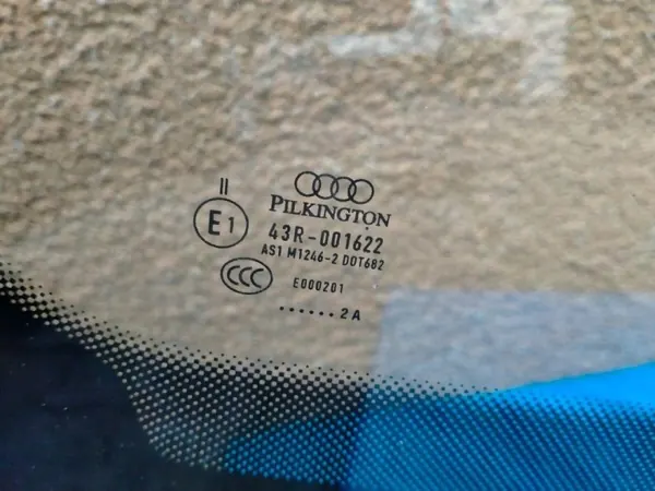 Audi Q7 4M Etutuuletin OEM 4M0845099B Käytetty image 3