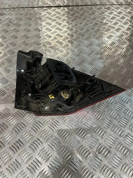 VW TIGUAN 5NA LUZ TRASERA IZQUIERDA LED 5NA945095C image 2