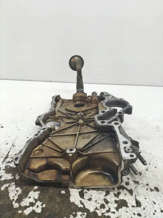 Couvercle de pompe à huile OEM 1060A129 Mitsubishi ASX image 6