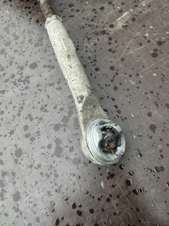 Tesla Lenkgetriebe 1044831-00-J - Gebrauchtes OEM-Teil image 6