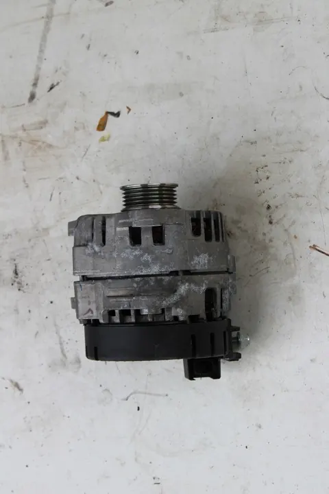 ALTERNATOR VALEO MERCEDES A0009063903 image 2