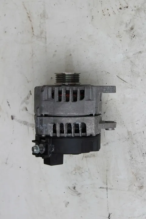 ALTERNATOR VALEO MERCEDES A0009063903 image 3