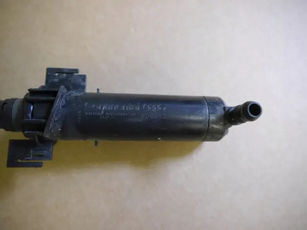 AUDI A5 8T Koplampenreiniger Rechts 8T0955102B image 2