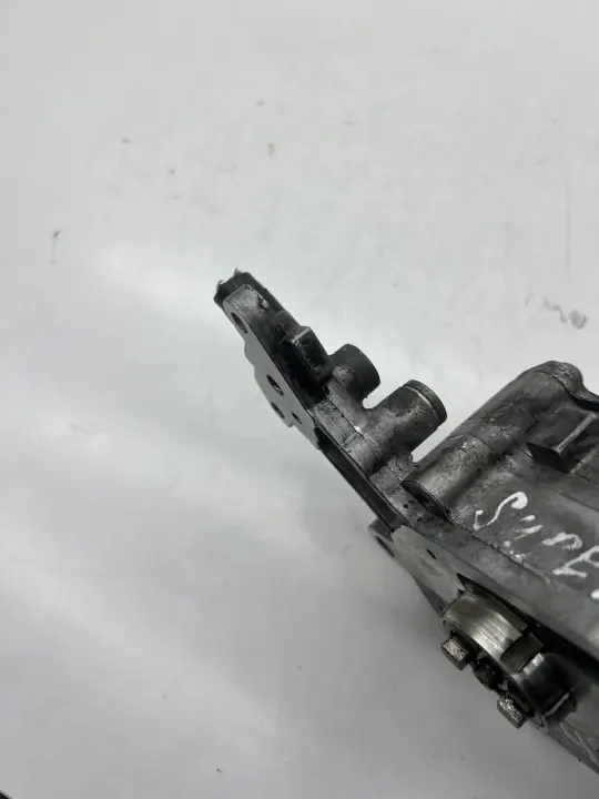 Polttoainepumppu OEM 038145209M Skoda Superb I 1.9L Diesel image 3