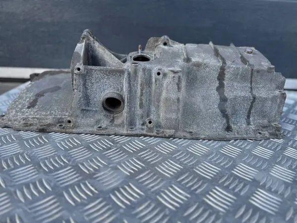 Oljesump BMW F01 F06 F10 F11 F12 7556663 image 2