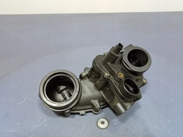 Termostaatti Audi A7 C8 3.0 TDI OEM 059121111DL image 7