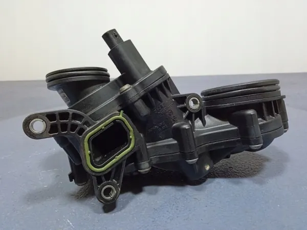 Termostaatti Audi A7 C8 3.0 TDI OEM 059121111DL image 8