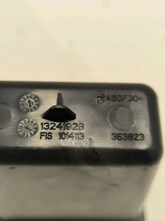 Cendrier OEM 13241928 pour Opel Insignia A Estate 2011 image 3