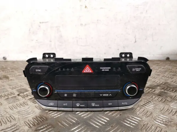 Panneau climatisation Hyundai Ioniq OEM FBZ11044 image 2