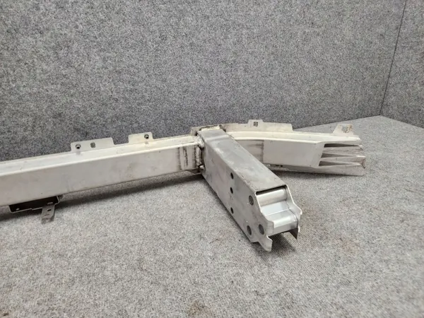 Viga de reforço para-choques dianteiro OEM 5A02FA9 - BMW 5 image 8