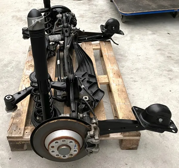 Audi Q3 83A Hinterachsschwinge OEM 3Q0505447B image 4