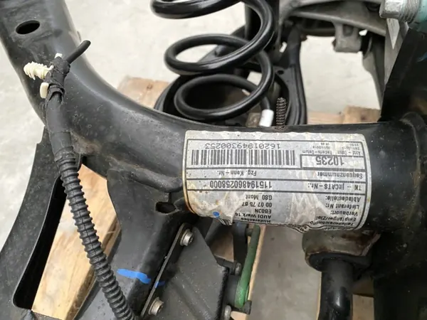 Audi Q3 83A Hinterachsschwinge OEM 3Q0505447B image 5