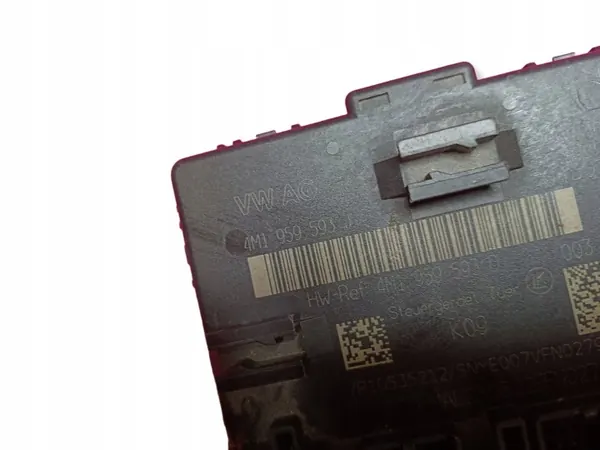 Audi A6 C8 2023 Linker Voordeur Module OEM 4M1959593J image 3