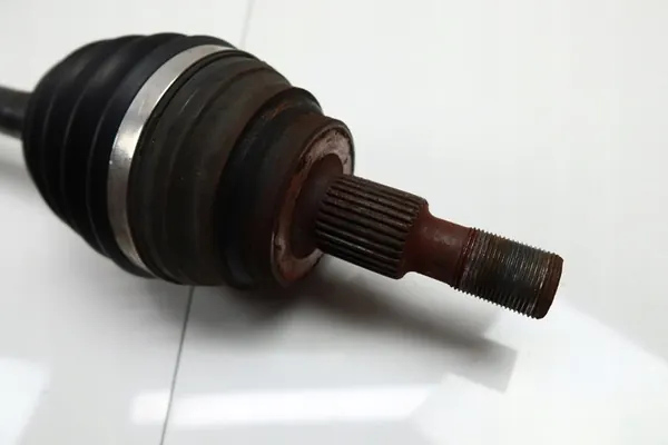 Fram höger halvmellanaxel Mercedes W164 ML GL image 3