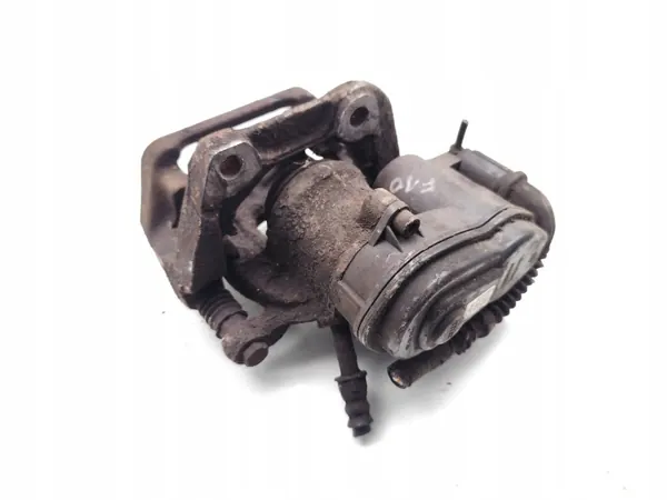 BMW Bakre bromsok OEM 32345699 - Begagnad image 6